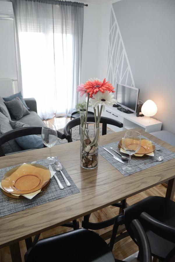 Apartment Dobraya Grey نوفي ساد المظهر الخارجي الصورة