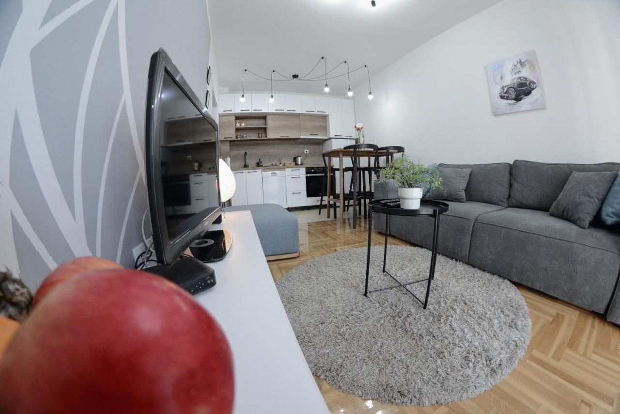 Apartment Dobraya Grey نوفي ساد المظهر الخارجي الصورة