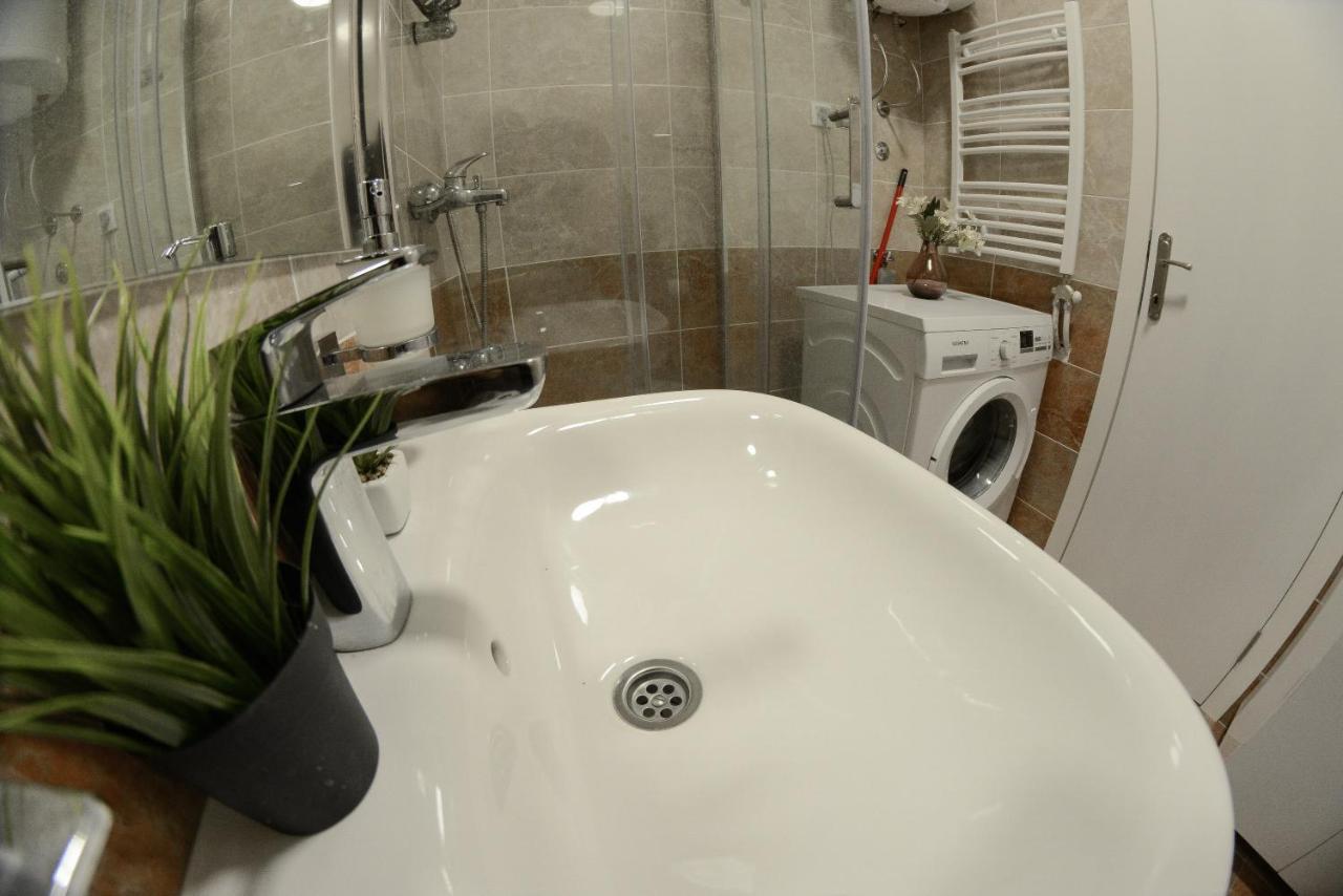 Apartment Dobraya Grey نوفي ساد المظهر الخارجي الصورة