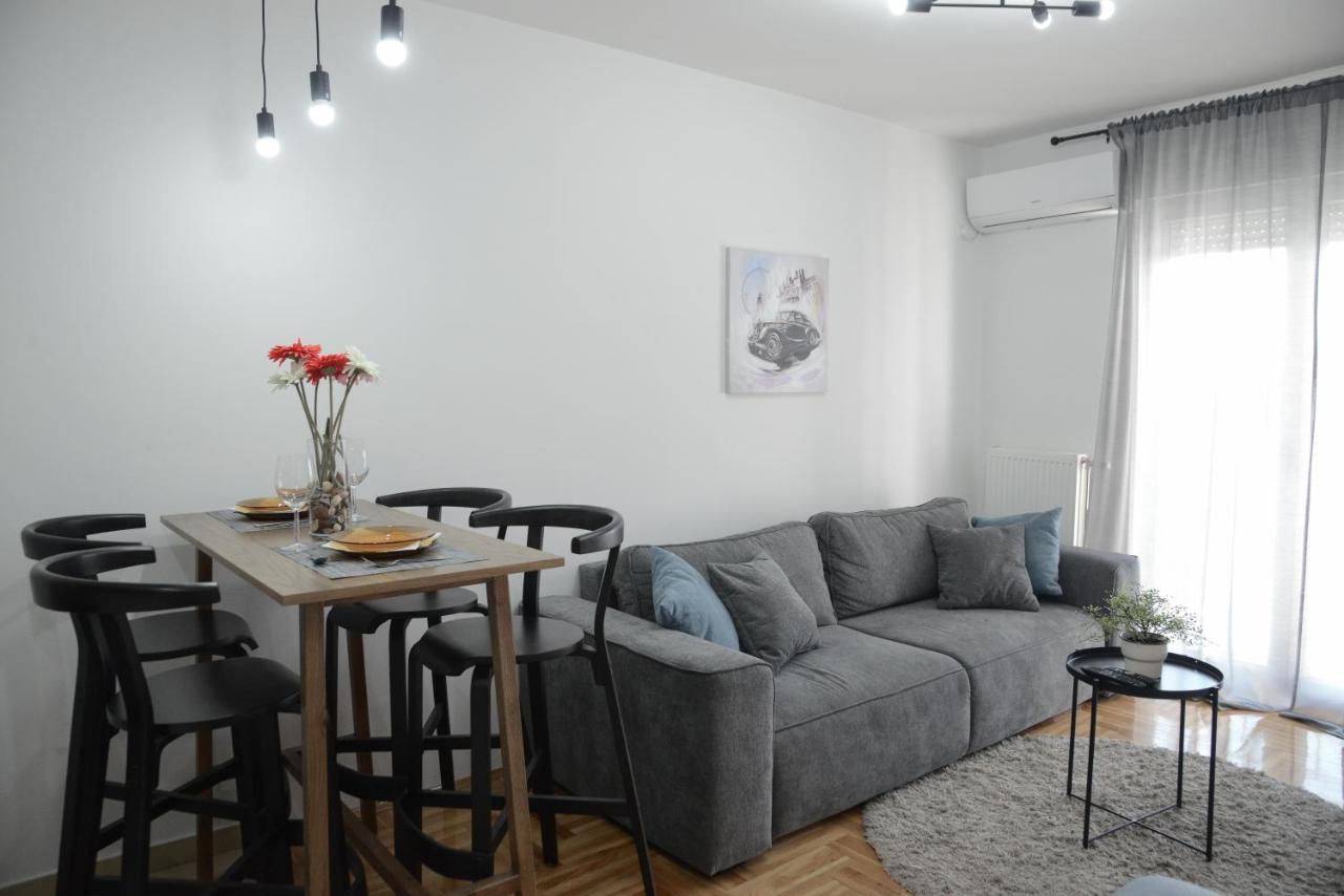 Apartment Dobraya Grey نوفي ساد المظهر الخارجي الصورة